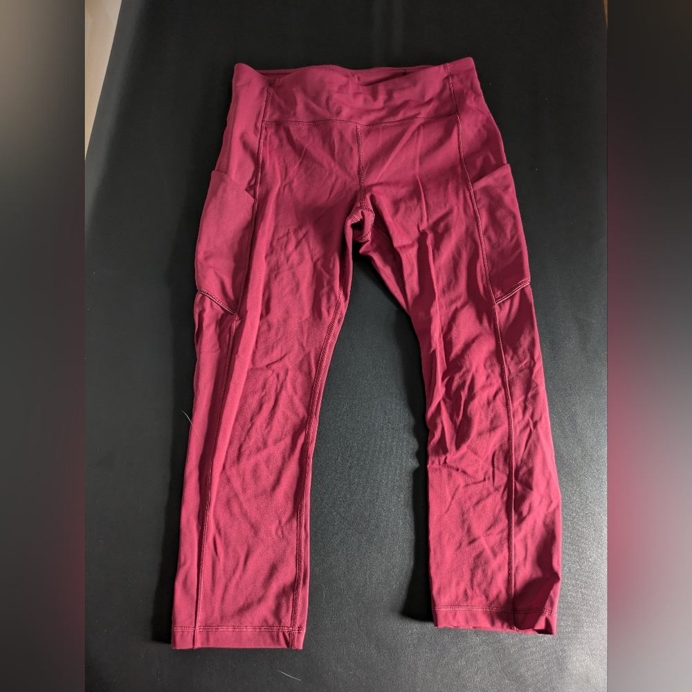 Maroon Lululemon Capri leggings